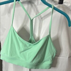 Lululemon EUC Mint Green FLOW Y Women's Bralette